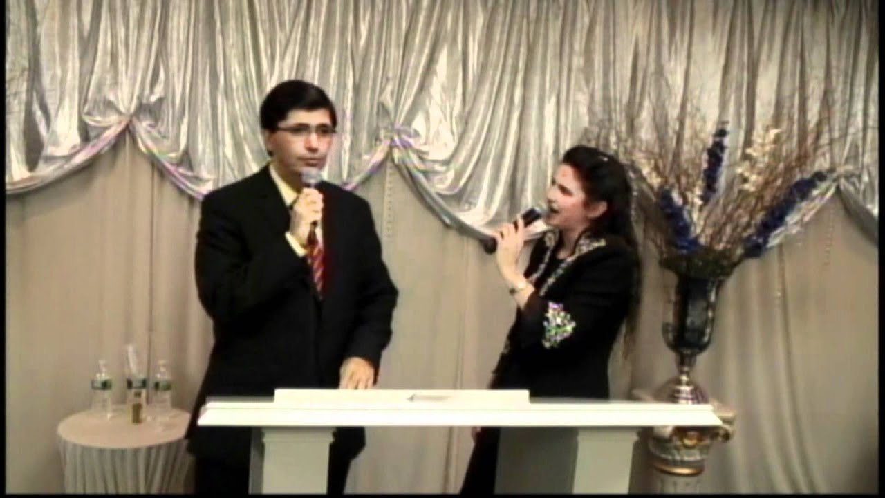 Pr. Humberto e Ana Schimitt Louvando a Deus