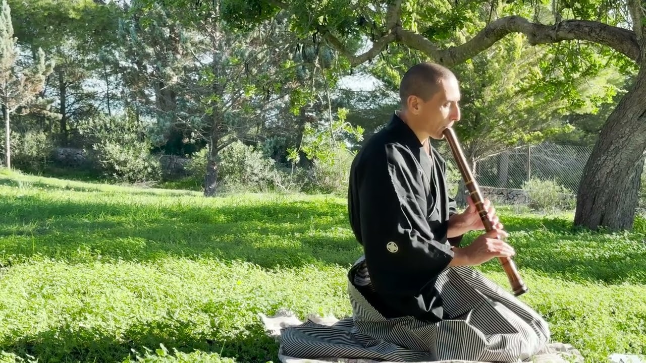 The Soul of Japanese Folk: Rodrigo Rodriguez Performs Shakuhachi | Komoro Mago Uta