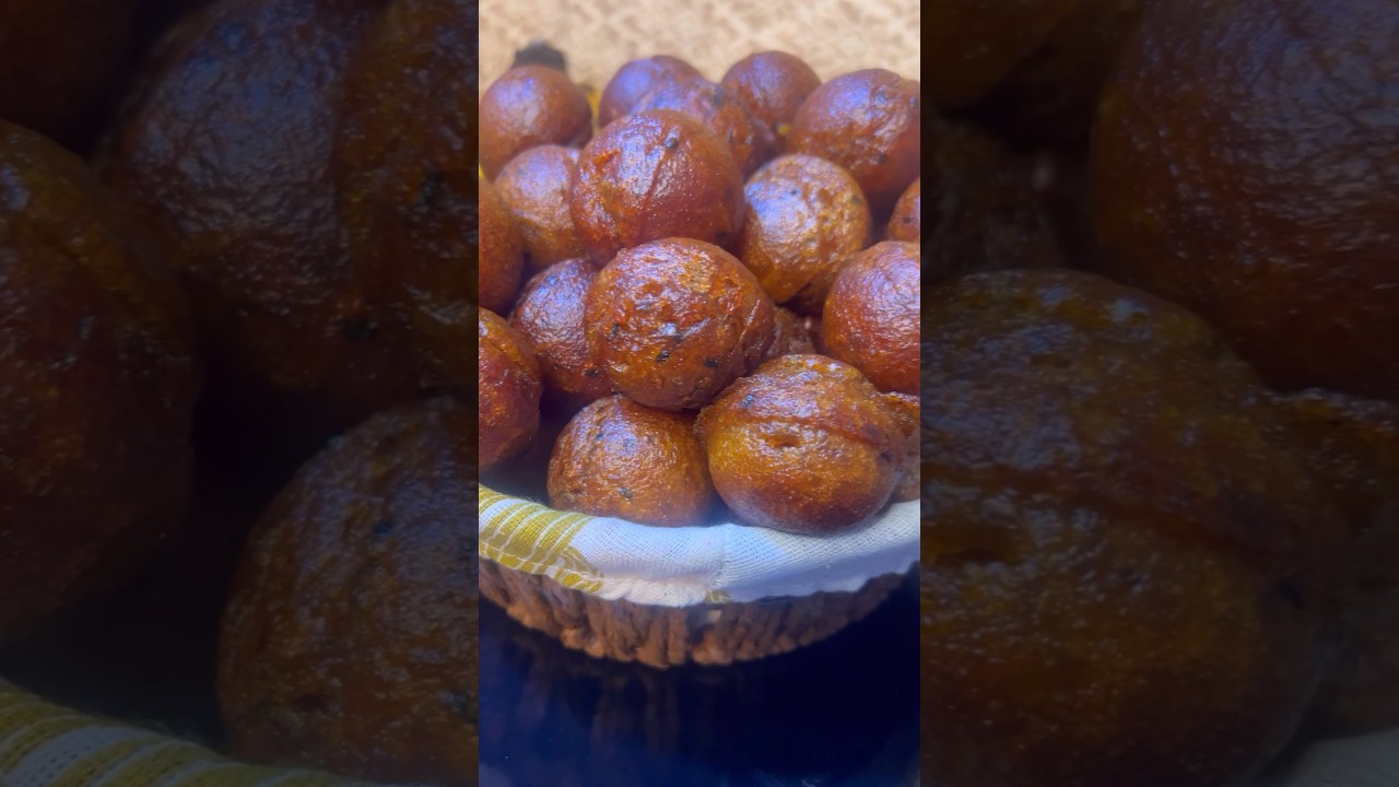 നല്ല നാടൻ സോഫ്റ്റ് ഉണ്ണിയപ്പം.. ഇതുപോലെ  ഉണ്ടാക്കിനോക്കൂ /Soft Unniyappam /Unniyappam Recipe #shorts