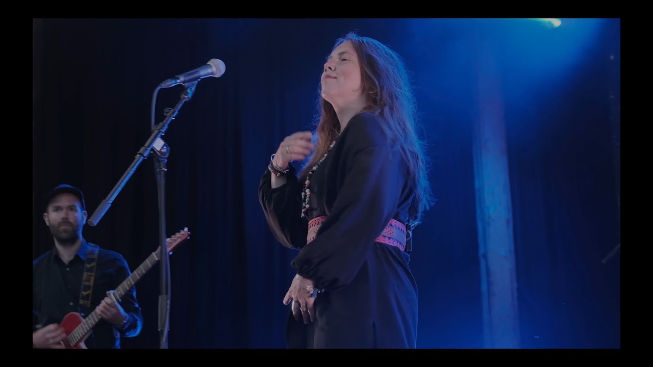 Kajsa Balto - Vulgot dál goađi lusa (live)