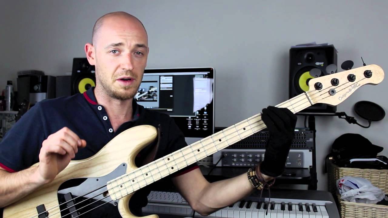 II V I Jazz Lick #2 - Bass Lesson with Scott Devine (L#30)