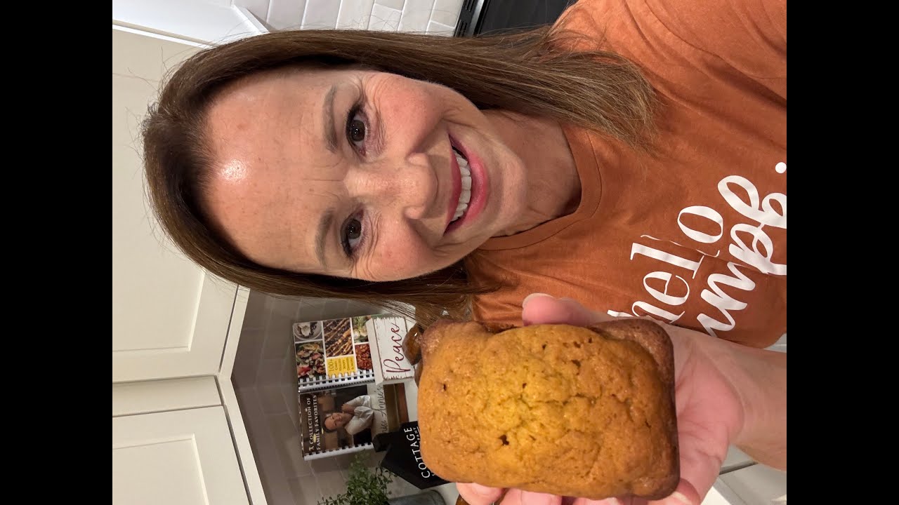 Making my famous pumpkin bread | I've made thousands of dollars selling this bread for fundraising