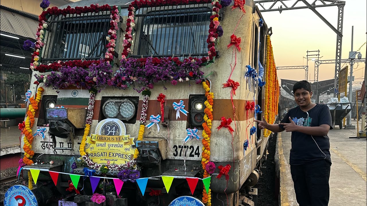 Celebrated 34th Anniversary of Pragati express PUNE - MUMBAI VIA PANVEL 