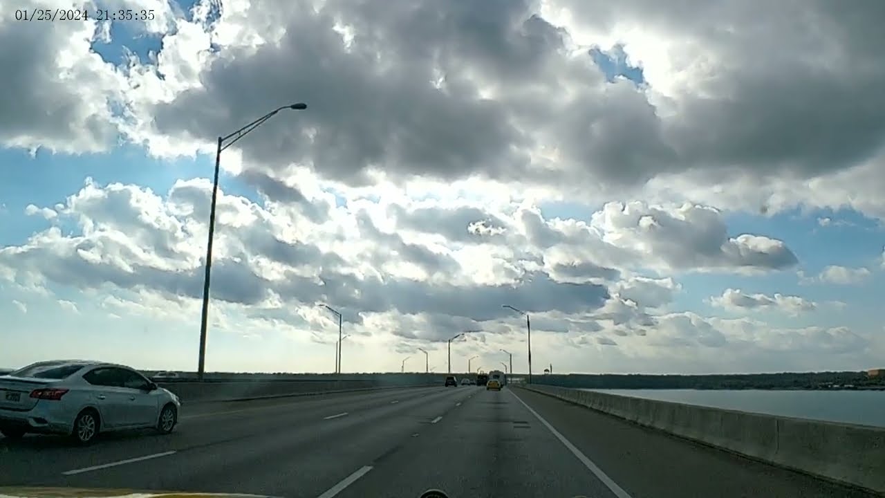 It Flew Off - REALLY - Stupid Drive to Pensacola to Get New Vette Top - Forgot to Latch it Down