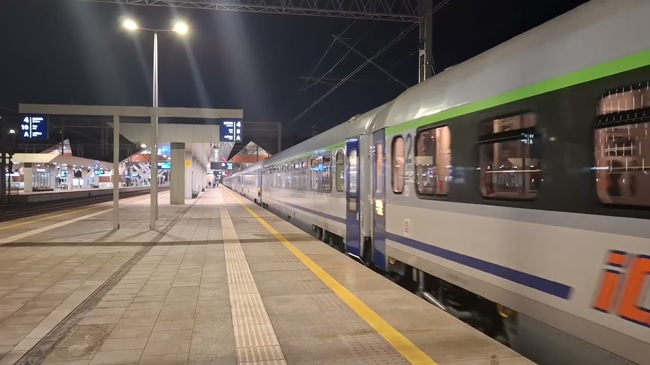 Kyiv Express odjeżdża z Warszawy Zachodniej w kierunku Dohurska/Kijowa