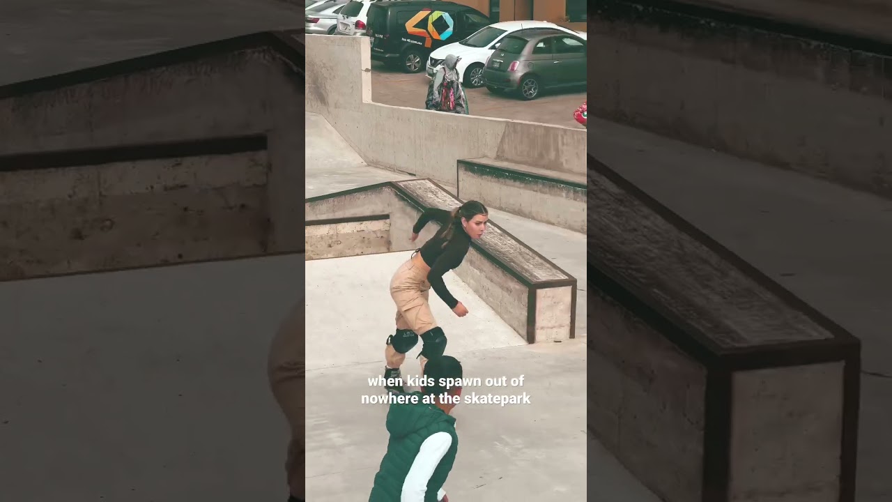 Scooter kid takeover 🫣 #rollerskating #skatepark