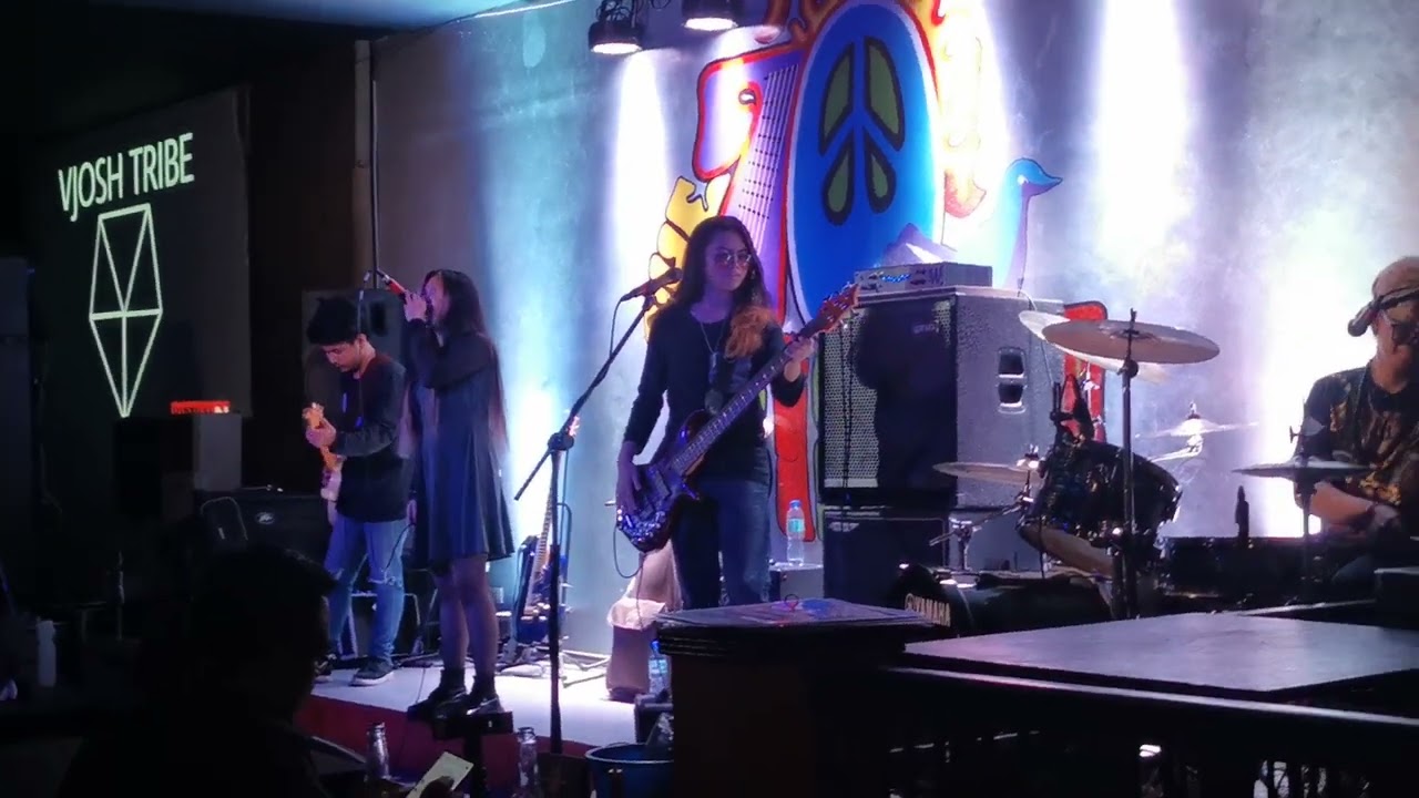 UPUAN (gloc-9) as   Performed by Vjosh Tribe live at 70s Bistro