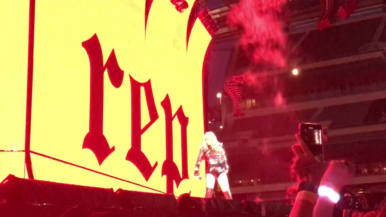 ...Ready For It? (Taylor Swift Rep Tour Philly)