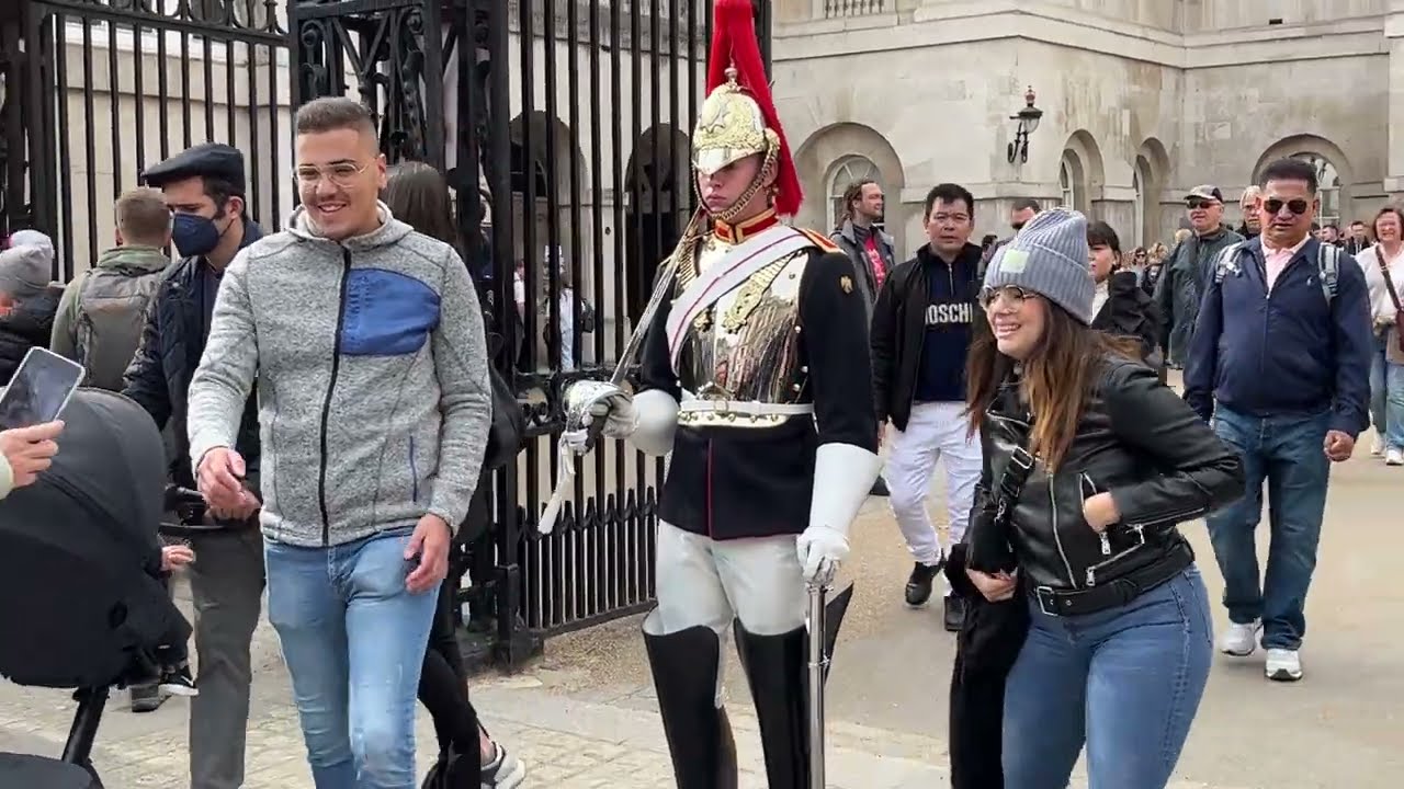 KIng's Guard treated like celebrity
