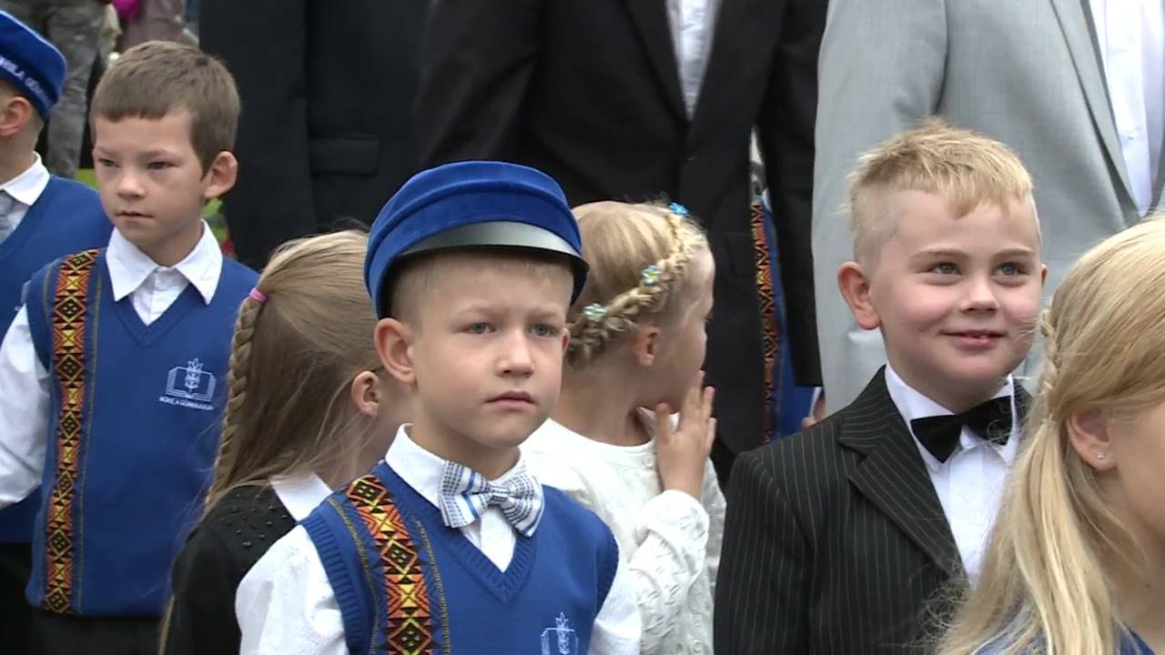 Kohila gümnaasium on 817 õpilasega Rapla maakonna  suurim kool