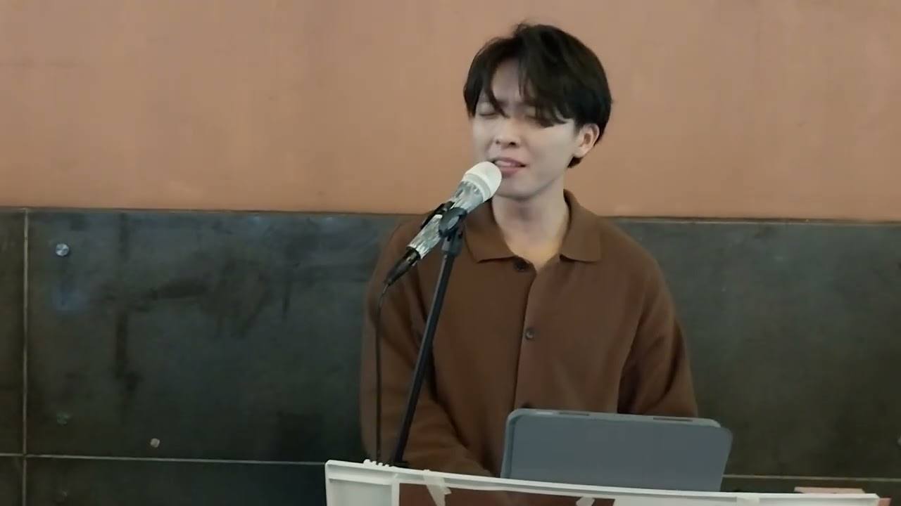 14-3-2026 🌃 旺角 100_yin...... Busking 🎶🎤🎸🎹🔊 塞勒斯的愛 (部分) 愛在記憶中找你 飛花 + 🚏🛣