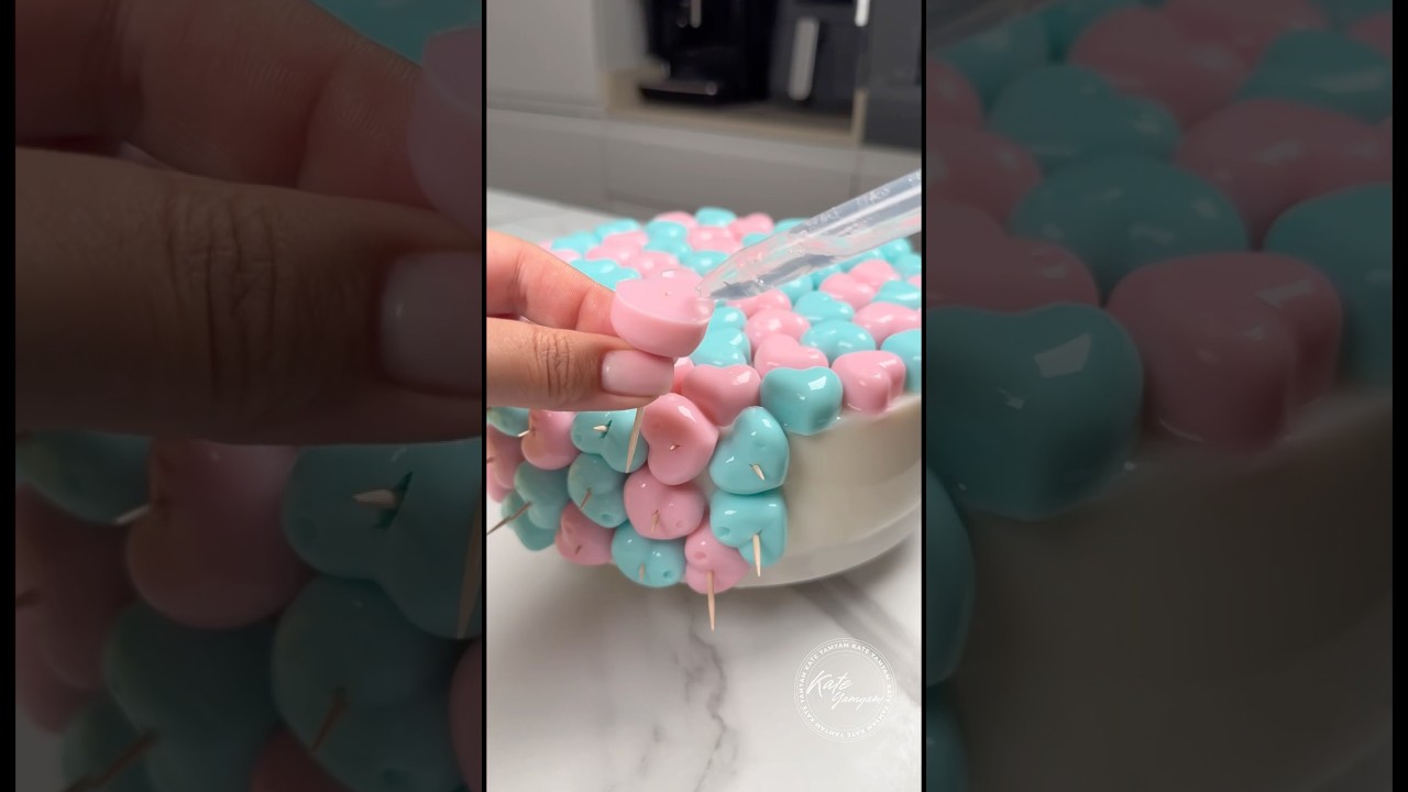 let&rsquo;s make gender reveal jelly cake 🩵🩷🩵🩷 #asmr #sweet #dessert #jelly #jellycake