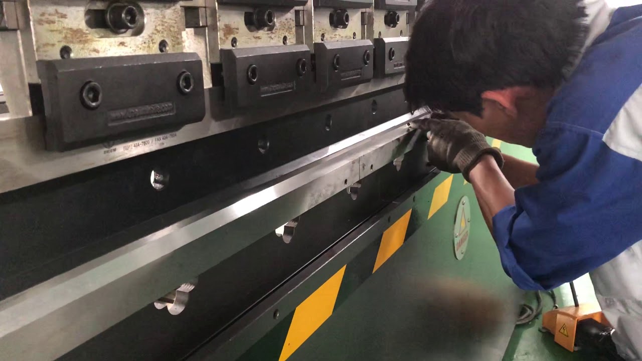 Gia công chấn bẻ CNC Inox theo yêu cầu giá rẻ tại Quận 12 || INOX VẠN XUÂN