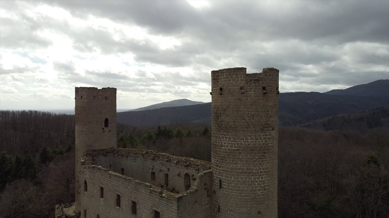 ch&acirc;teau de Haut-Andlau (drone 4k)