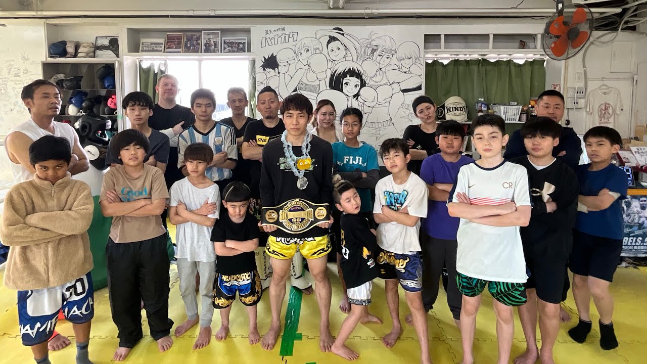 日曜日の午前中はみんなで楽しくムエタイ‼️