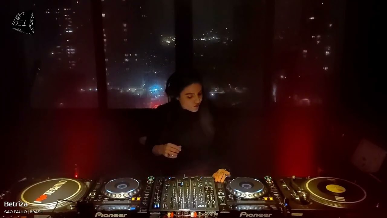 Betriza - TECHNOLAB INVITES - Experiment #030