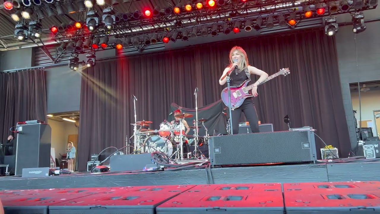 Money - The Warning - Live at Summerfest, Milwaukee, WI - 7/9/22