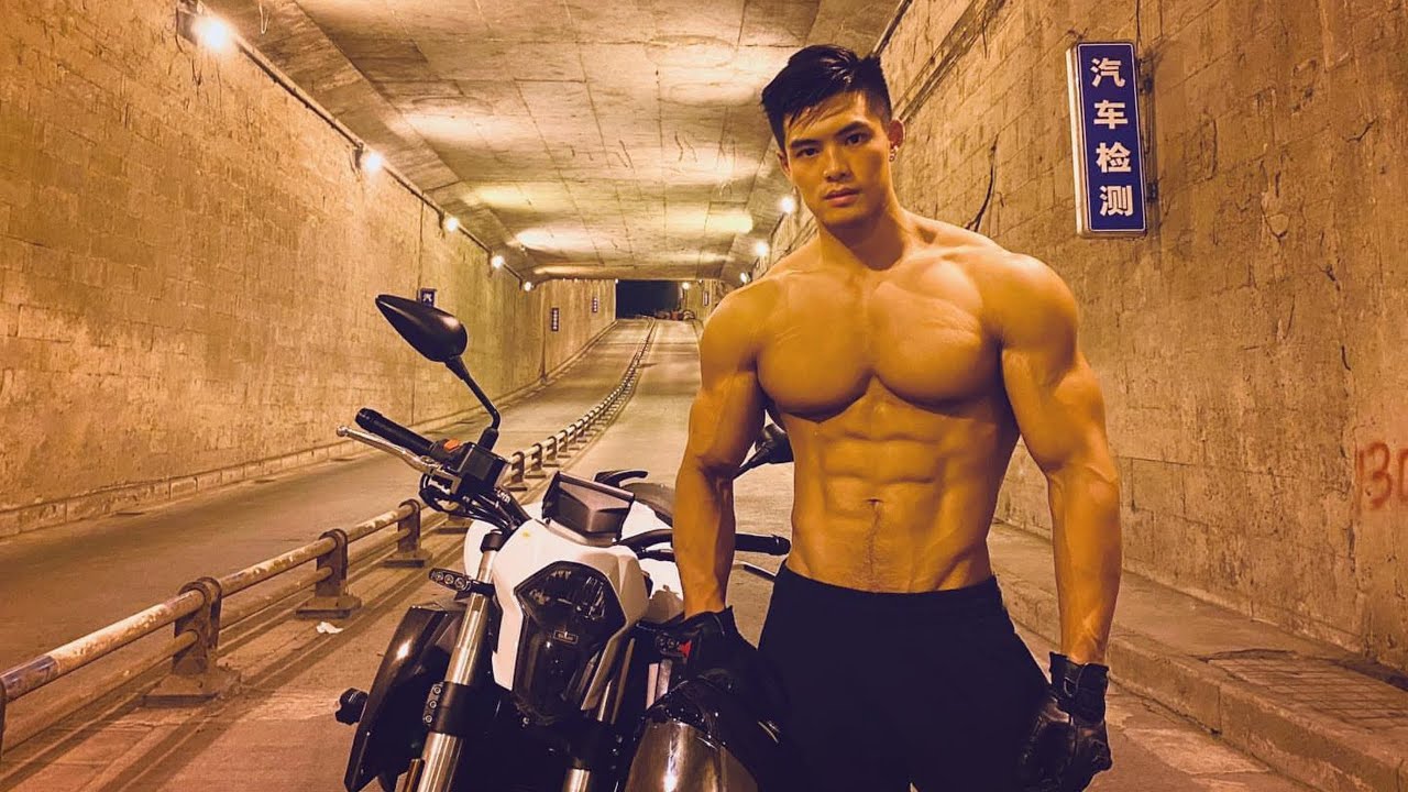 Roy Xingyi | Chinese Fitness Model with Perfect V-Shape Body & Champion Physique