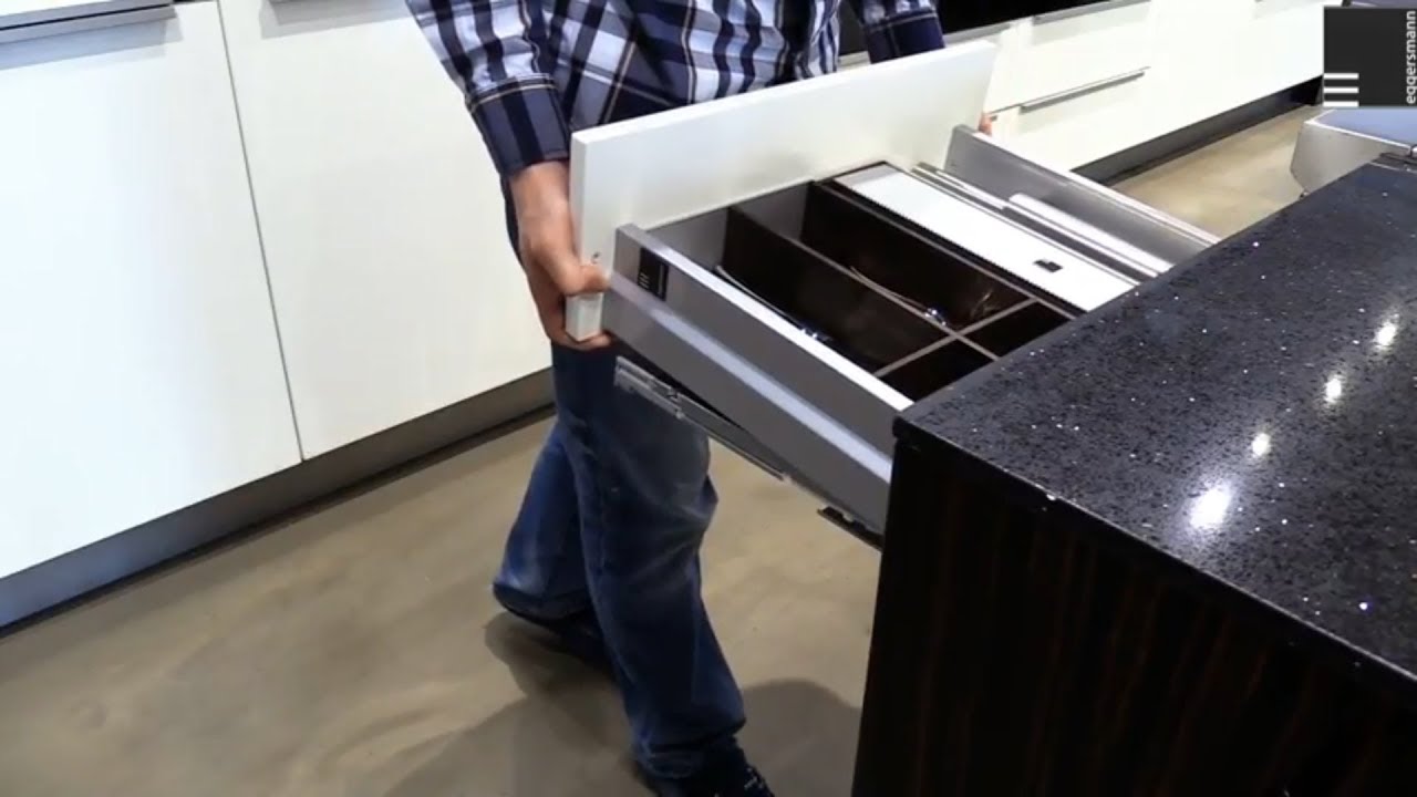 Adjust or Remove an eggersmann Nova Pro Drawer