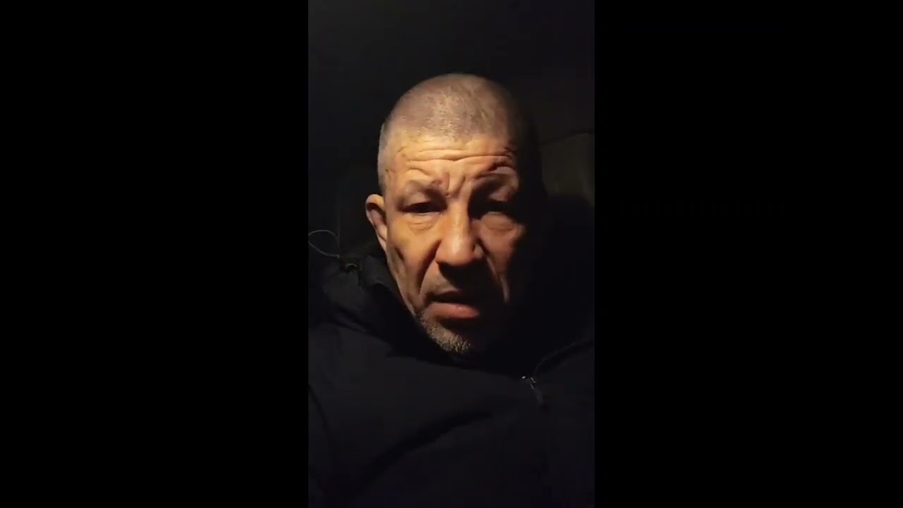 Выбор мужчины:делать то что делают все или думать своей головой.