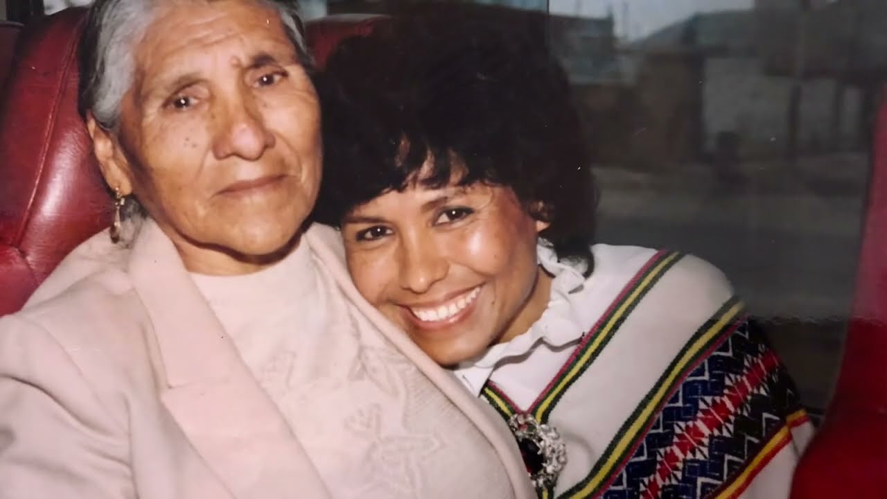 MAMÁ CHOLA MAMÁ INDIA (letra y música Martina Portocarrero)- MARTINA PORTOCARRERO