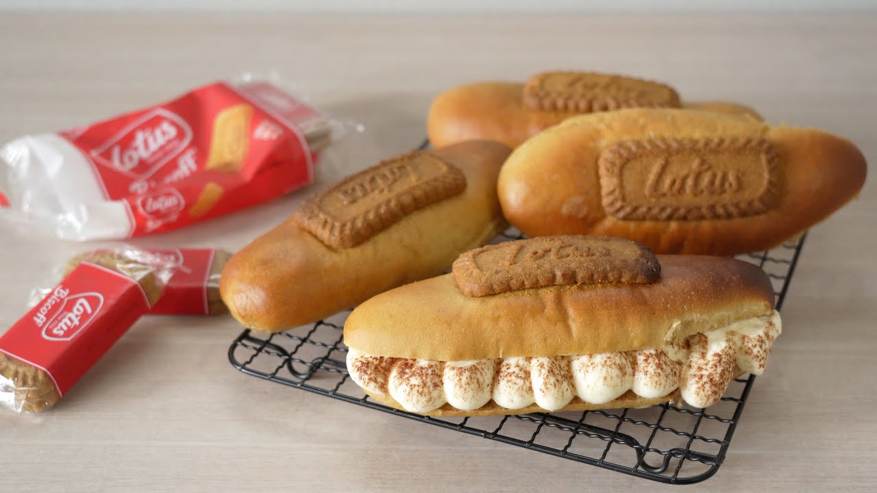 Tiramisu Bread with Lotus Biscoff ロータスビスケットをのせたティラミスパン