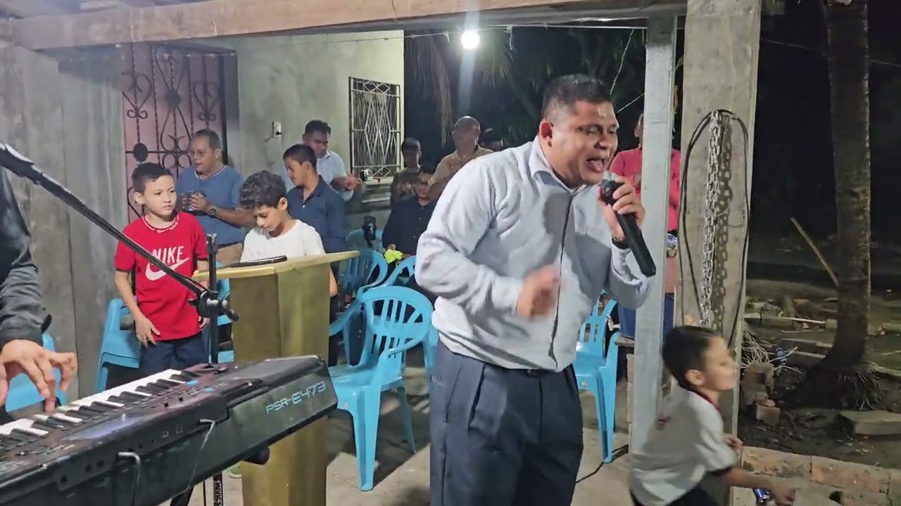 Coros alegres culto hogares familia escalante 
