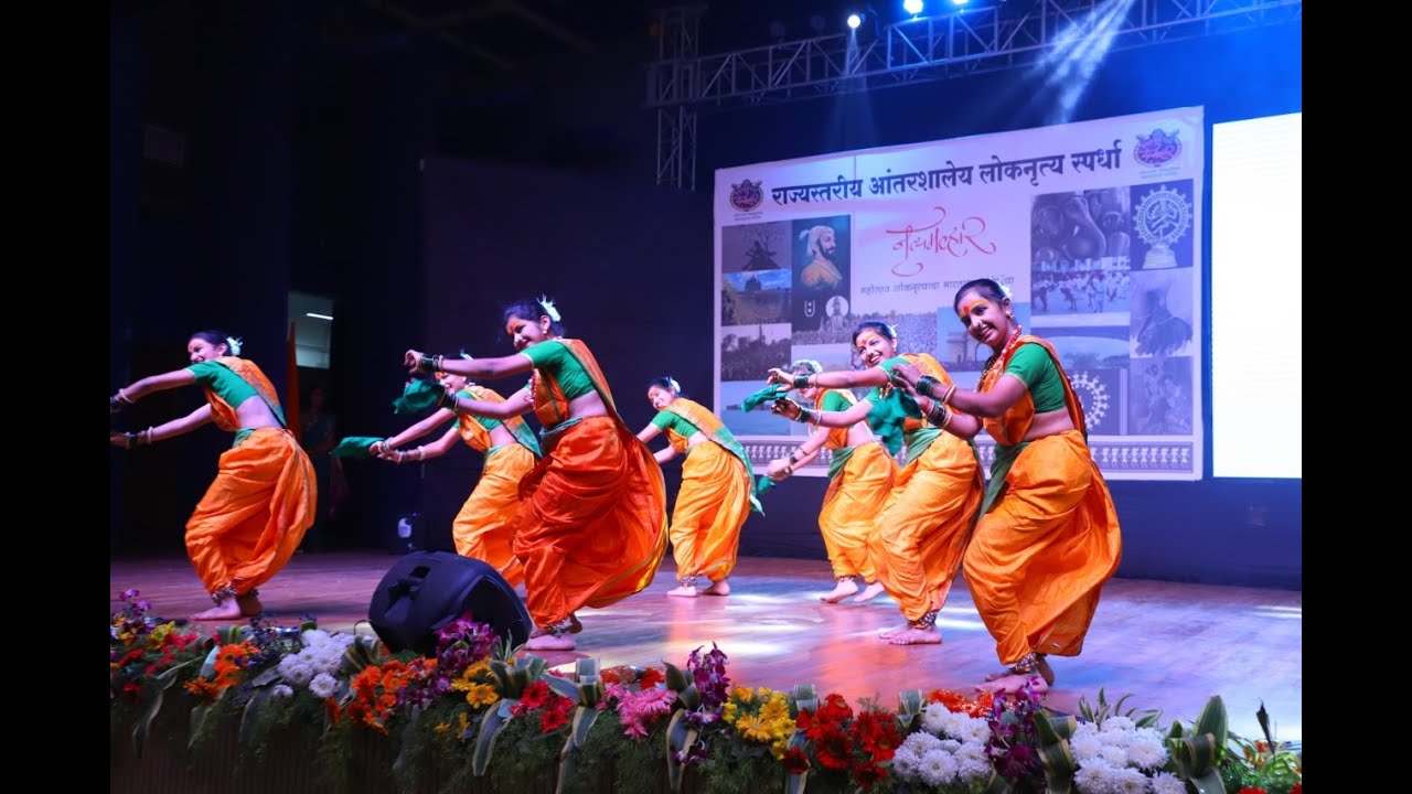 शांतीनिकेतन माध्य व उच्च माध्यमिक विद्यालय जि. सांगली - वाघ्या मुरुळी नृत्य