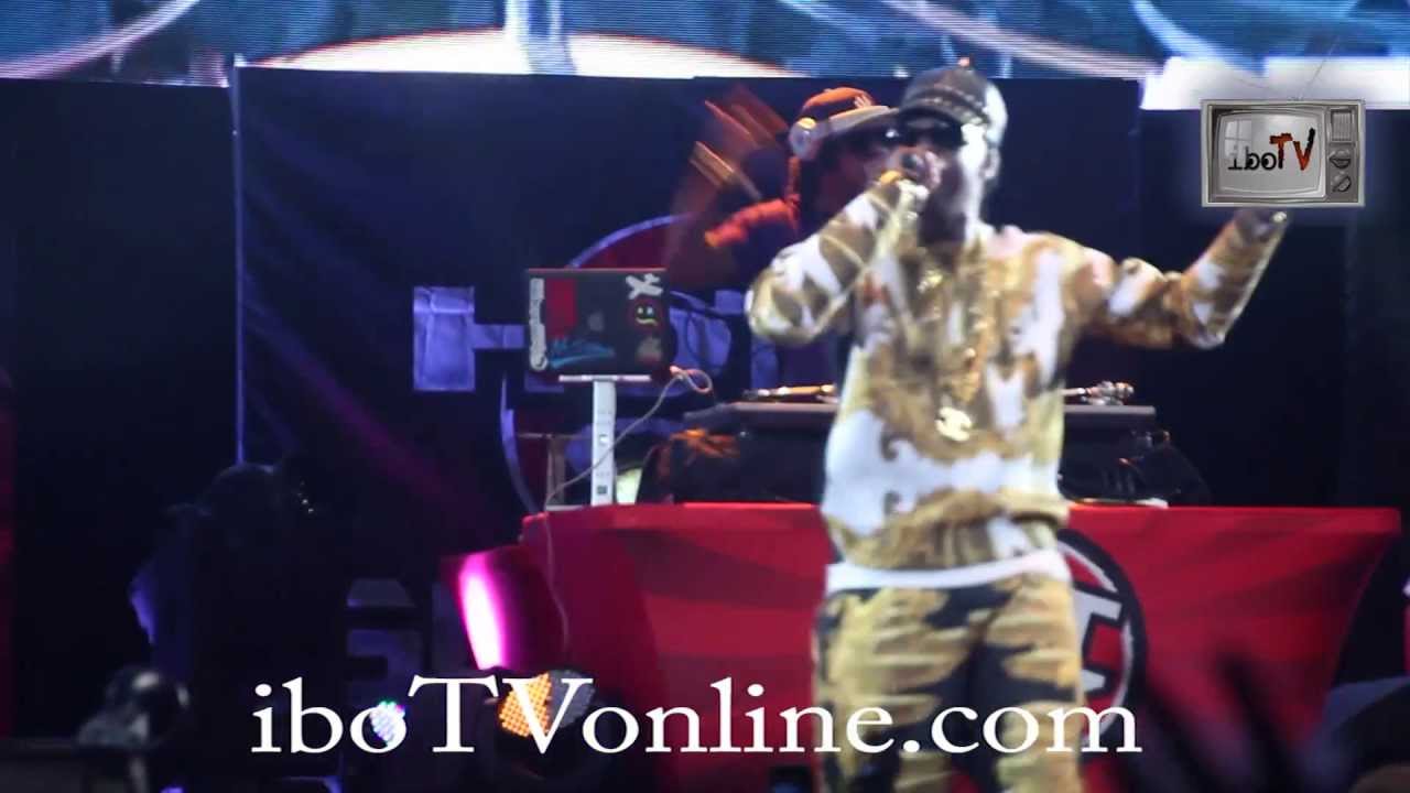 2 Chainz & Nicki Minaj Perform @ Hot 97 Summer Jam XX 2013