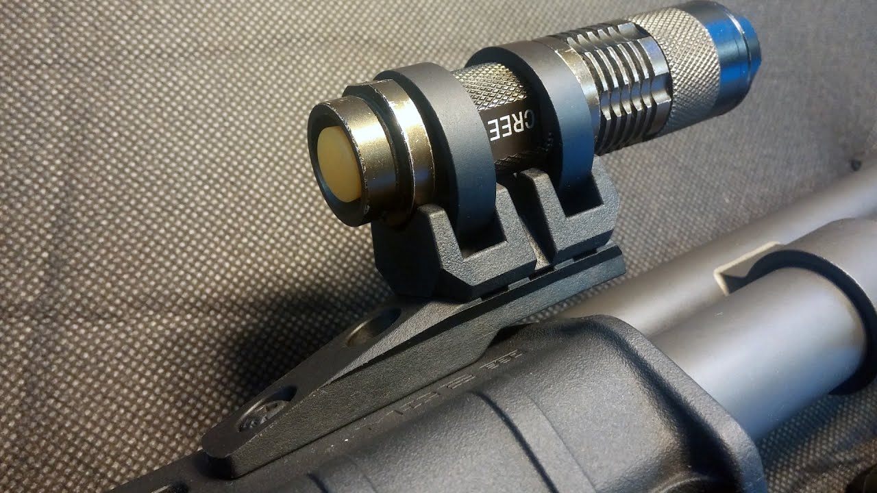 Mossberg 590 Part 16 - Magpul Cantilever Rail MAG587-BLK & V-Block Light Mount MAG614-BLK