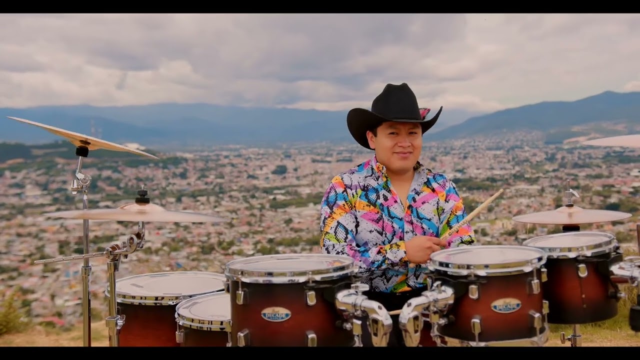 “NUBE VIAJERA “ GATILLEROS DE GÜILÀ FT BANDA VALLE DORADO Vídeo Oficial2024)Álbum FestejandoConLosAm