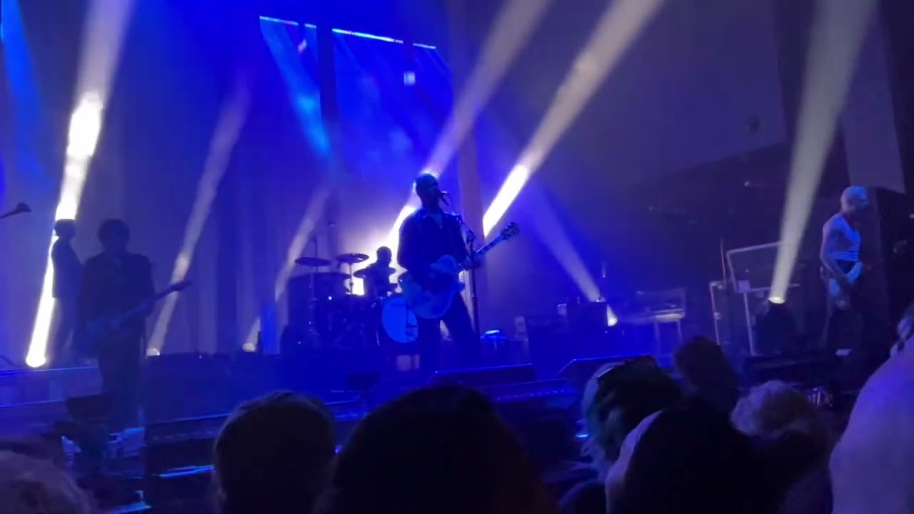 ￼ Queens of the Stone Age - Regular John 6-18-2025 Cincinnati OH