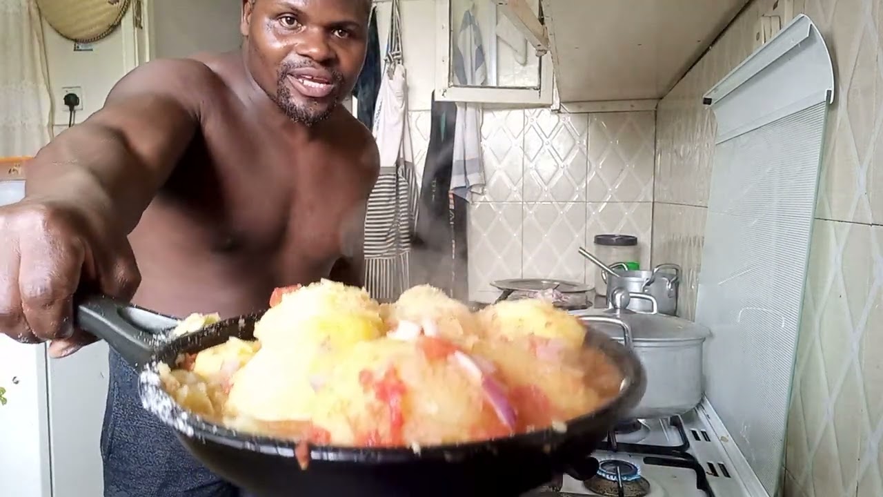 I got this bird🦜From a swamp in Ongata Rongai-it's tasty😋 #Ugaliman #CookingShow #KenyanFood #meal