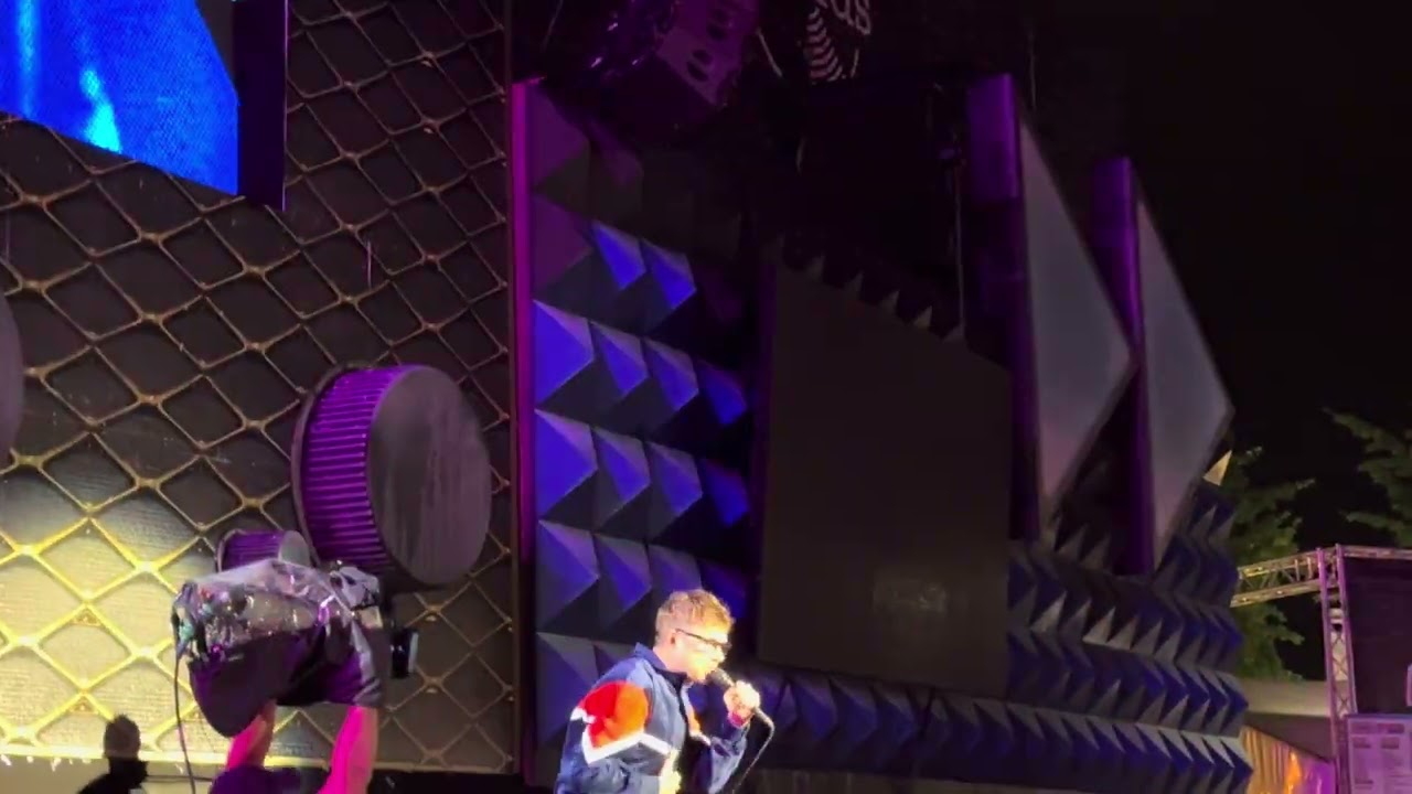 Blur - Girls & Boys (Live @ Lokerse Feesten 2023)