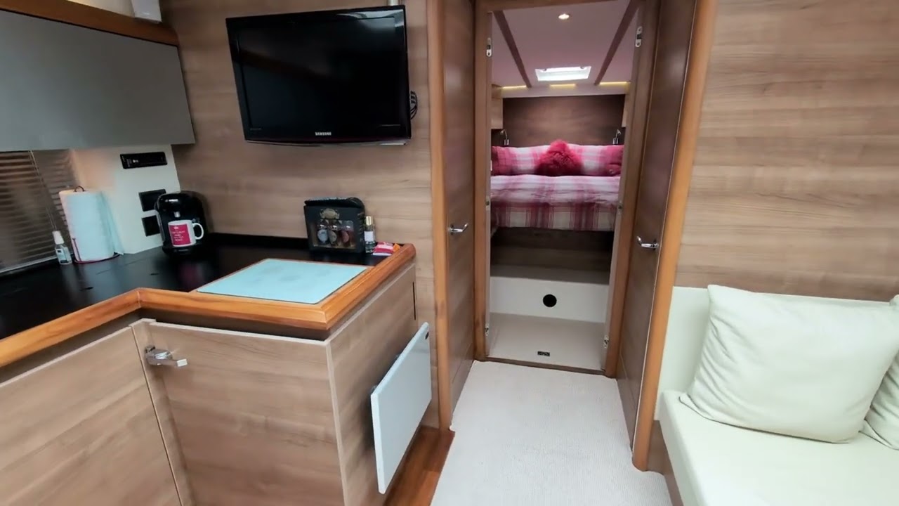 BOAT FOR SALE - Walkthrough Tour - 2011 Sealine SC47