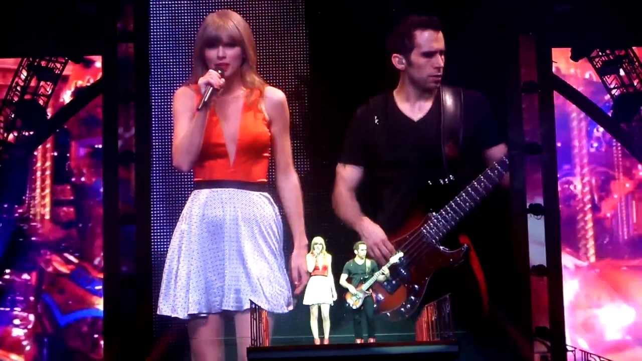 Taylor Swift - Stay Stay Stay (Red Tour - Newark, NJ - March 29, 2013)