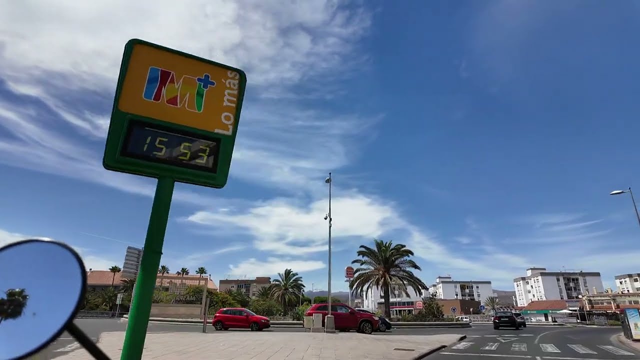 Fahrt vom Hotel Escorial in Playa del Ingles zum Campo International...mit dem Roller