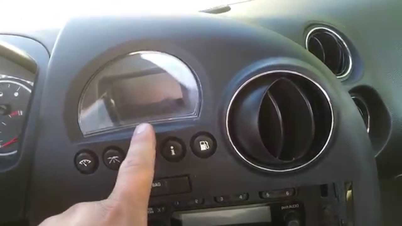 04-08 Pontiac Grand Prix - How to remove the Driver Information Center (D.I.C)