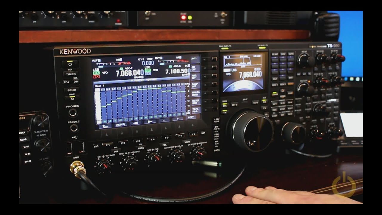 Kenwood TS-990 Review and Quick Tour - Pascal VA2PV