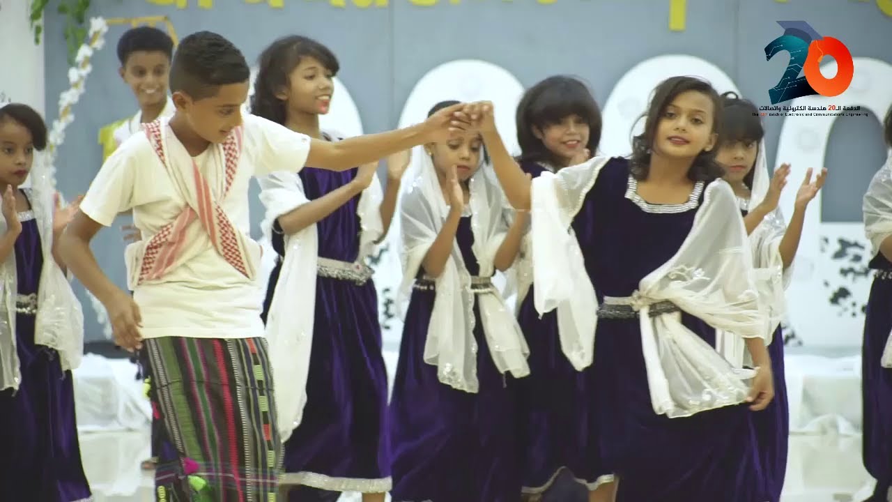 شرح حضرمي | رقص بدوي | رقص تراثي شعبي #حضرموت #اليمن Girls dancing