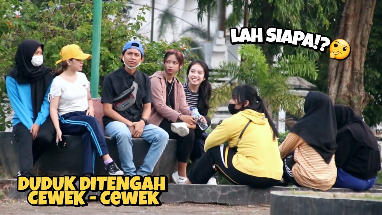 DUDUK DITENGAH CEWEK NGUMPUL - Part5