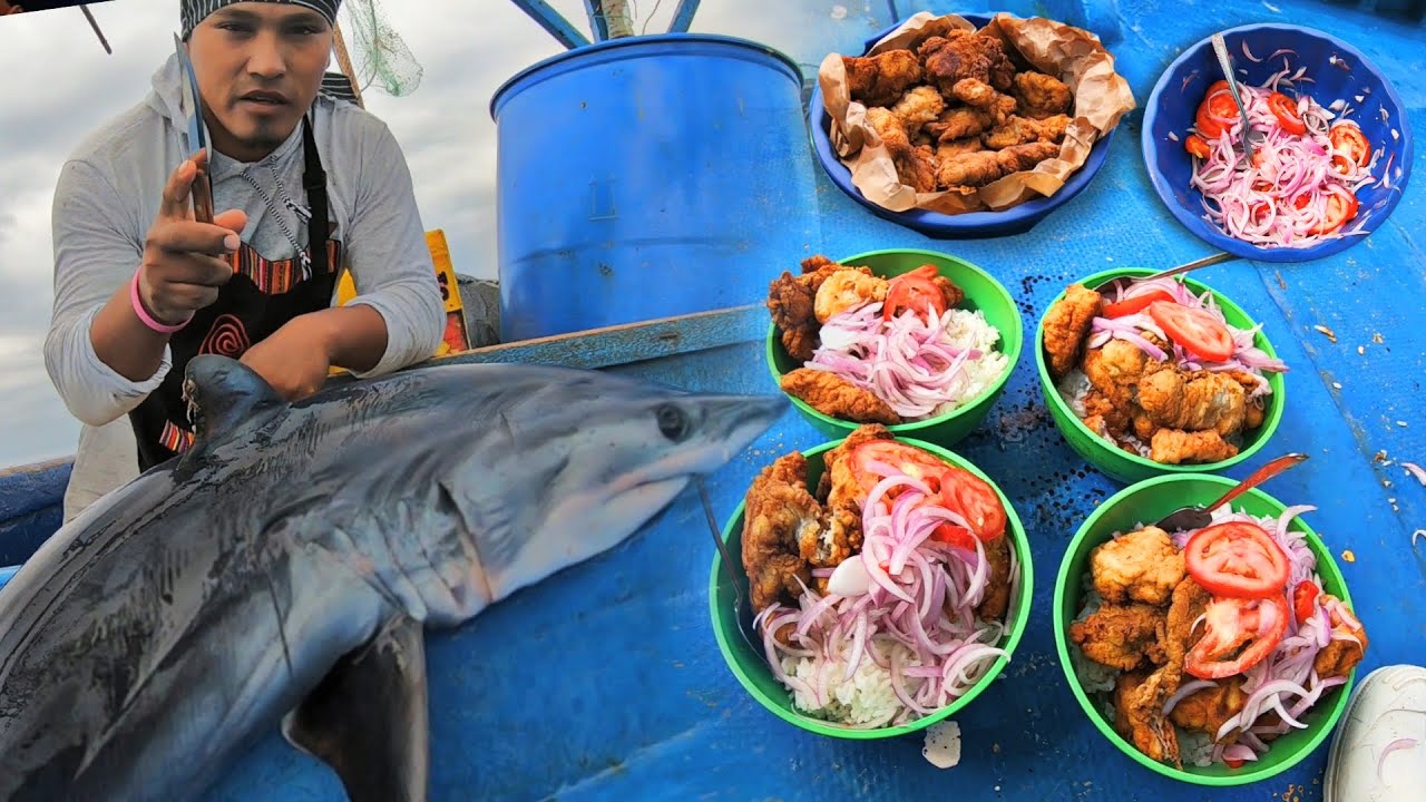 Cocinamos un Tiburón en Altamar | Chicharrón de Tiburón