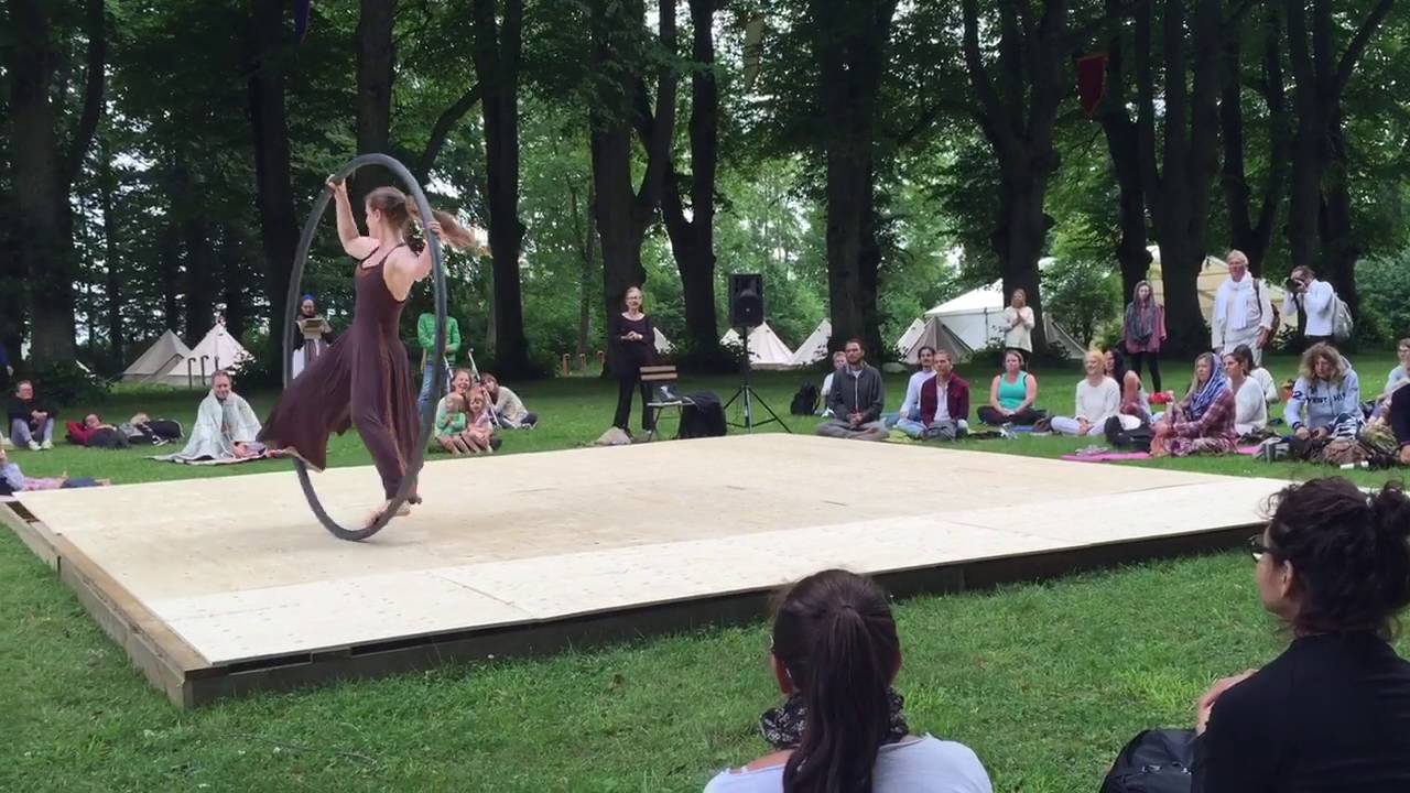 Cyr Wheel Performance, Malina Buttgereit