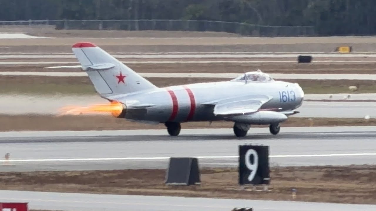 Daytona 500 Arrivals/Departures | Plus Bonus Warbirds