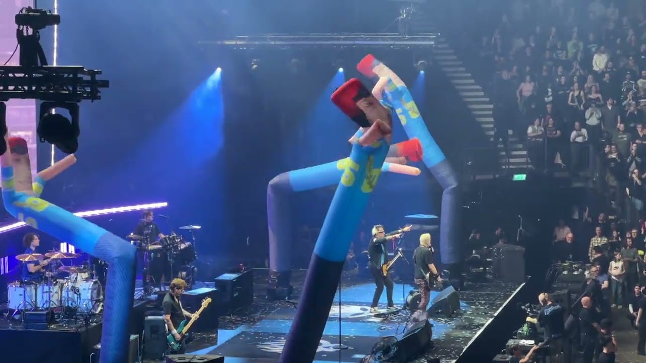The Offspring - Pretty Fly (for a White Guy) (O2 Arena, London, November 14, 2025) LIVE/4K
