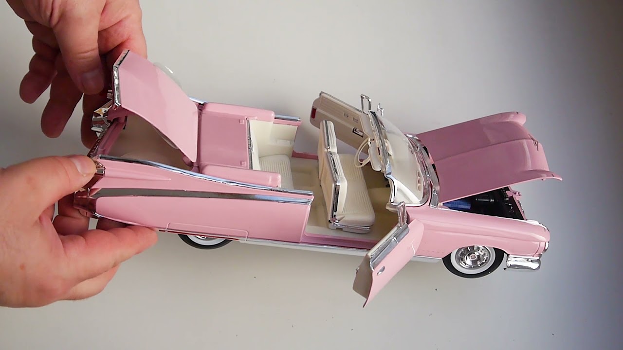 Cadillac Eldorado Biarritz - обзор и распаковка машинки Кадиллак Эльдорадо от Maisto - 1/18 unboxing