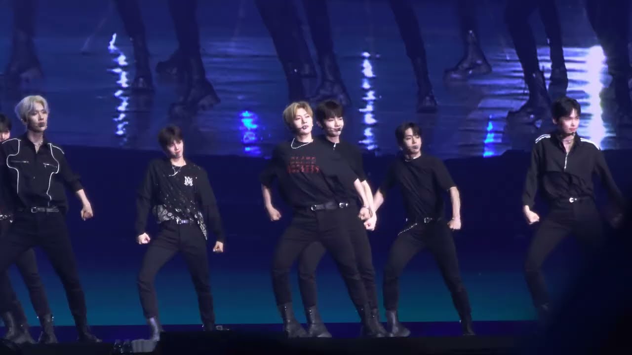 제로베이스원 ZB1「난 빛나 + Jelly Pop」팬콘 직캠 | 장하오 Zhang Hao 章昊 focus / fullcut | zerobaseone fancon (230815)