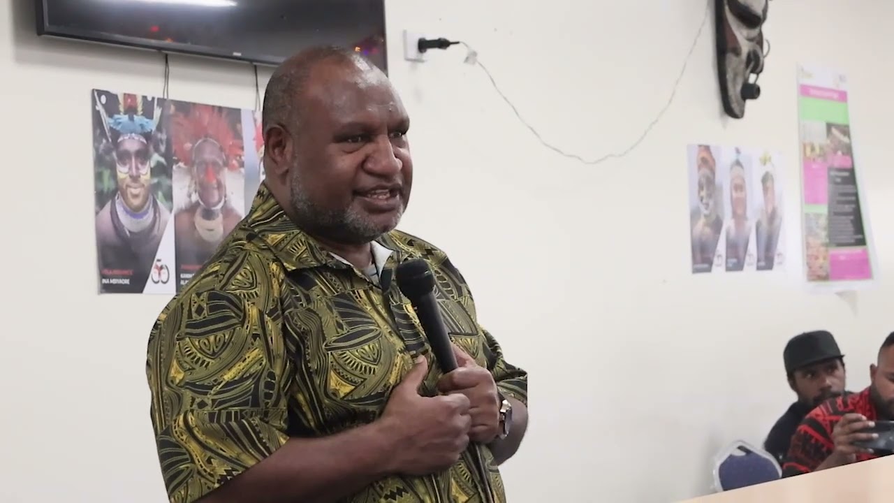Prime Minister James Marape visits ExxonMobil Hides Gas Conditioning Plant and new 5 megawatts Hides