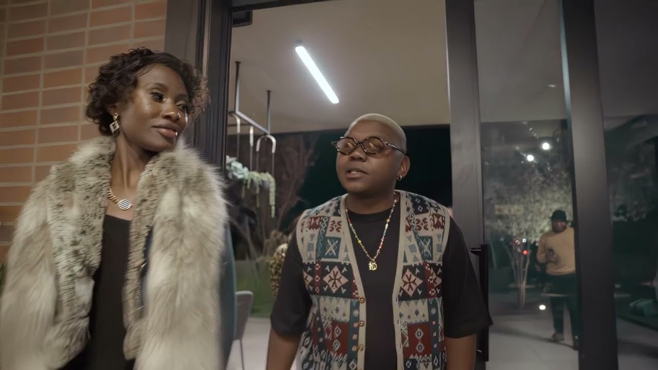 Aymos - Amandla ft Jessica LM  (Visualizer)