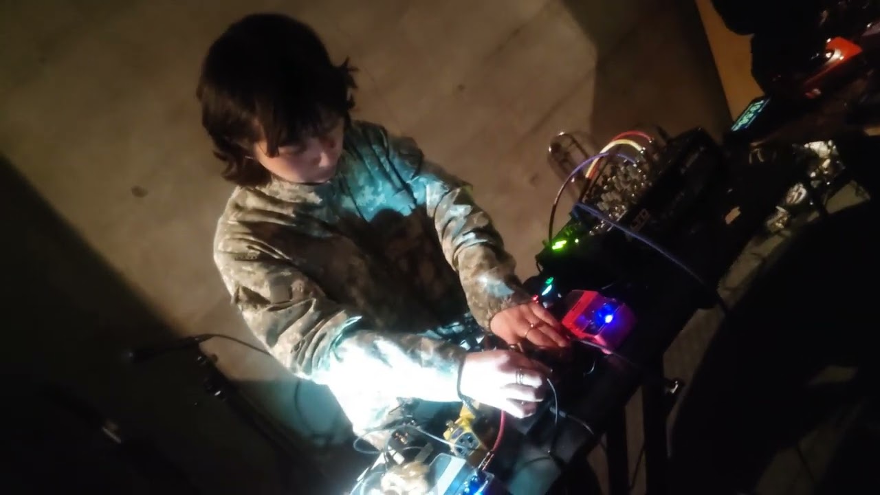 UNDER-T（Yvko Under＋T. Mikawa）Live at BAR地底 CHITEI（大塚）2026/2/7(sat) #noise